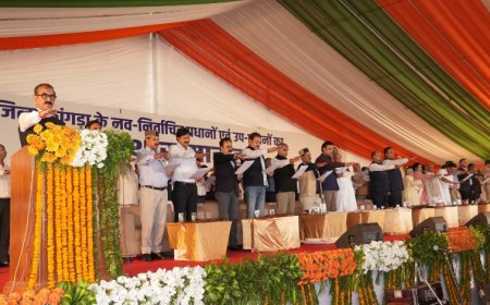 मुख्यमंत्री ने कांगड़ा जिले के नवनिर्वाचित पंचायत प्रधानों एवं उप-प्रधानों को शपथ दिलाई