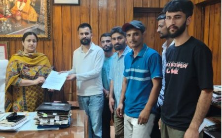 नाहन में OBC को लेकर गरजी आवाज, जनगणना 2026 में अलग कॉलम की उठी मांग, डीसी को सौंपा ज्ञापन