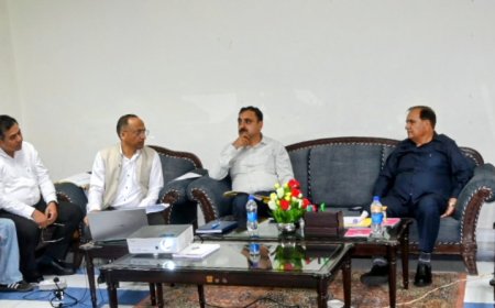 विधानसभा अध्यक्ष ने विकासात्मक परियोजनाओं के तहत प्रगति की समीक्षा की