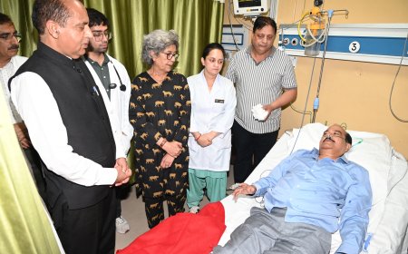 भाजपा नेताओं ने आईजीएमसी में हर्ष महाजन का कुशलक्षेम जाना, शीघ्र स्वास्थ्य लाभ की कामना की