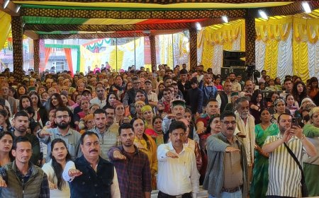 उपायुक्त ने नशे के खिलाफ लोगों को दिलवाई शपथ , दो दिवसीय समर फेस्टिवल नारकंडा का भव्य आगाज