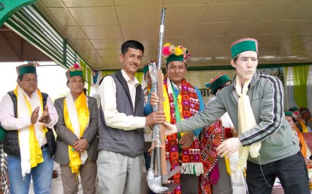 राजस्व मंत्री ने कल्पा पंचायत घर में नवनिर्वाचित पंचायत प्रतिनिधियों के साथ किए अनुभव साझा