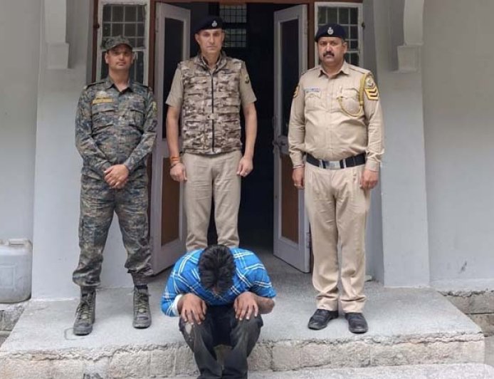 कसोल फायरिंग मामले में पुलिस के हाथ लगी बड़ी सफलता, फरार आरोपी गिरफ्तार