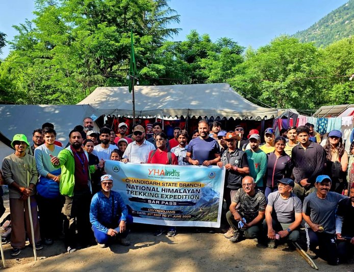 दिव्यांगजनों के लिए वाईएचएआई चंडीगढ़ की सर पास ट्रेकिंग टीम कुल्लू पहुंची