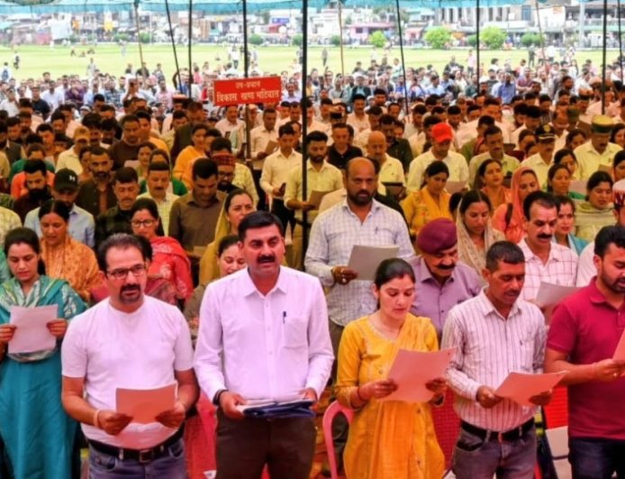 पंचायती राज संस्थाएं लोकतंत्र की मूलभूत इकाई, समान भाव से कार्य करना प्रतिनिधियों की जिम्मेदारी : कुलदीप सिंह पठानिया