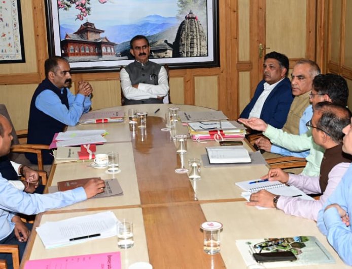 मुख्यमंत्री ने एफआरए के तहत 2183 सड़कों के लिए वन भूमि हस्तांतरण की व्यापक योजना तैयार करने के दिए निर्देश