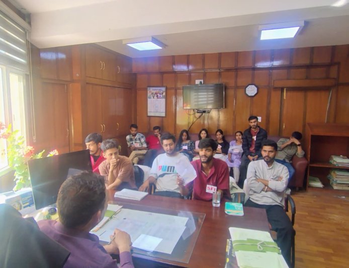 एचपीयू में नियुक्तियों और पदोन्नतियों में बड़े घोटालों की जांच हो, दोषियों पर एफआईआर दर्ज की जाए : SFI