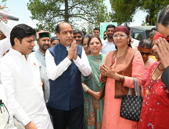 हारने के बाद भी जनादेश हथियाने की कोशिश में है कांग्रेस : जयराम ठाकुर