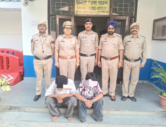 नाहन:  ऑल्टो कार से 7.21 ग्राम चिट्टा बरामद, ददाहू के दो युवक गिरफ्तार