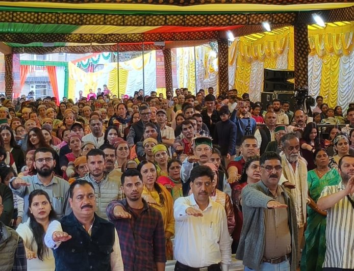 उपायुक्त ने नशे के खिलाफ लोगों को दिलवाई शपथ , दो दिवसीय समर फेस्टिवल नारकंडा का भव्य आगाज