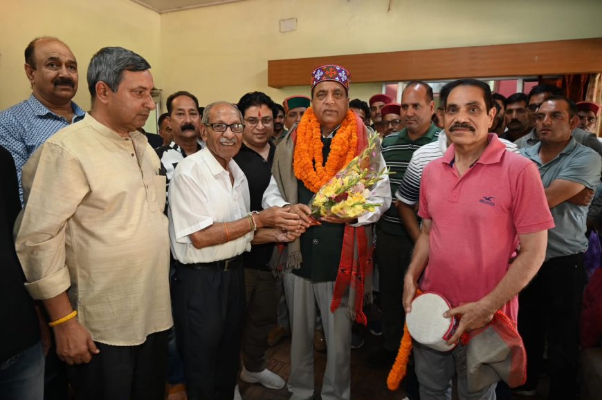 टांडा मेडिकल कॉलेज के हृदय रोग विभाग में ताला लटकाना कौन-सा व्यवस्था परिवर्तन : जयराम ठाकुर