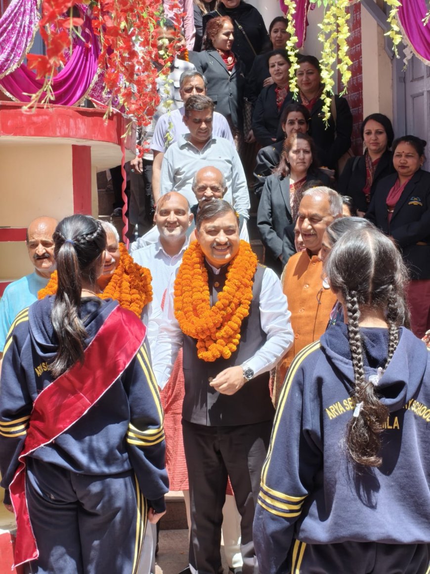 आर्य समाज की शिक्षा परंपरा भारतीय संस्कृति और नैतिक मूल्यों को पीढ़ियों तक पहुंचा रही है – सुरेश कश्यप