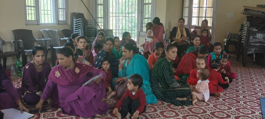 समर कैंप "कमाल की तैयारी" के अंतर्गत आंगनवाड़ी केंद्र दिलमन में  समर कैंप का किया आयोजन।