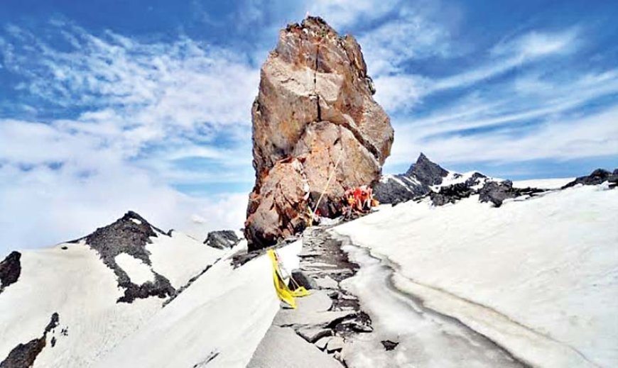 इस साल नहीं होंगे श्रीखंड महादेव के दर्शन, डीसी कुल्लू ने यात्रा पर लगाई रोक, टेंट हटाने के आदेश