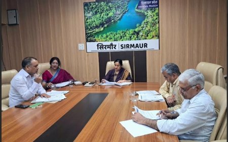 उचित मूल्य की दुकानों का निरीक्षण तथा खाद्यान्नों का उचित भंडारण करें सुनिश्चित-उपायुक्त