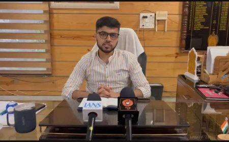 मानसून की दस्तक के साथ प्रशासन ने कसी कमर, यमुना नदी किनारे 10 गोताखोर की टीम तैनात