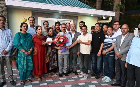 मुख्यमंत्री ने हमीरपुर के खोखाधारकों को दिया उचित पुनर्वास का भरोसा
