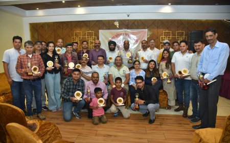खेलों के जरिए पत्रकारों ने बढ़ाया आपसी भाईचारा, केरम-चेस और ब्रिज में दिखाया दमखम