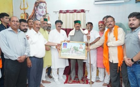 उप मुख्यमंत्री ने बनौड़े महादेव मंदिर में टेका माथा, प्रदेशवासियों के सुख-समृद्धि और खुशहाली की मंगलकामना की 