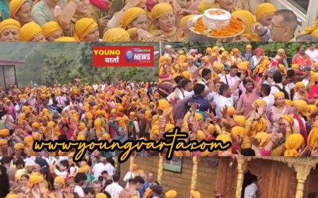 गुरु पूर्णिमा पर उमड़ी आस्था: 22 गांवों की 1500 सेवगटी ने महासू महाराज को भेंट किए चांदी के दो देव चिन्ह ‘डोरिया’
