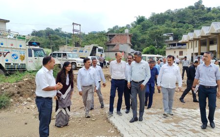 विधायक सुरेश कुमार ने सम्मू ताल और निर्माणाधीन बस स्टैंड का किया निरीक्षण