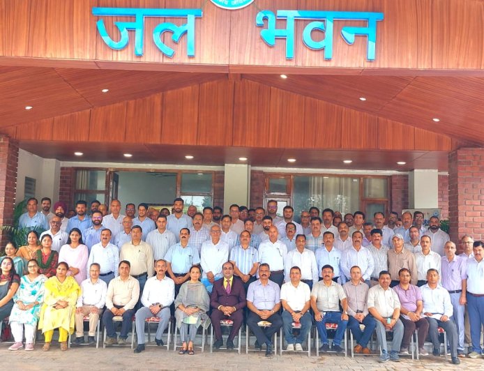 तकनीक और जनभागीदारी से सुदृढ़ होगी जल प्रबंधन व्यवस्था : डॉ. अभिषेक जैन
