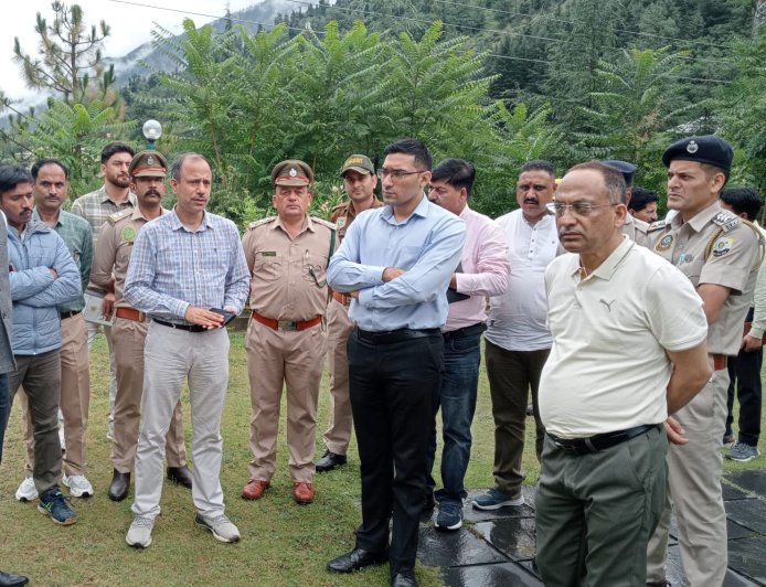 मुख्यमंत्री के प्रस्तावित होली प्रवास की तैयारियों बारे विश्राम गृह होली में बैठक आयोजित, उपायुक्त मुकेश रेपसवाल ने की बैठक की अध्यक्षता