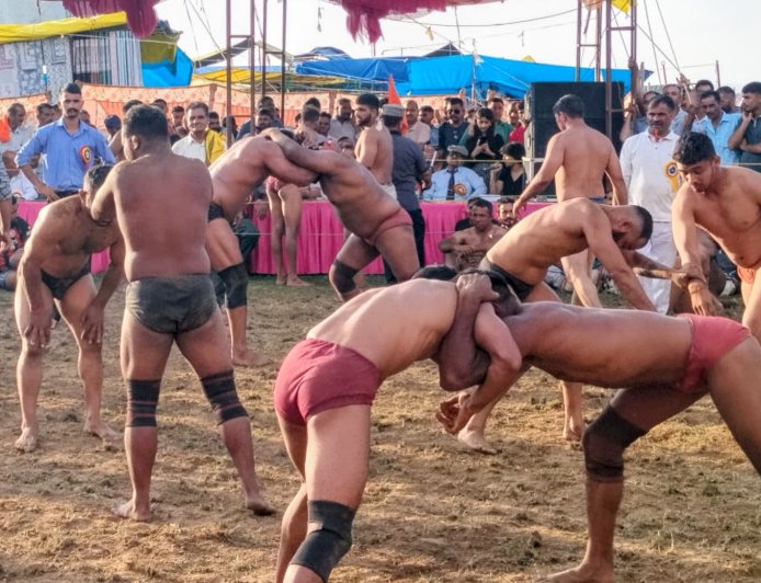 चलामा छिंज मेला हर्षोल्लास के साथ आयोजित, विधानसभा अध्यक्ष कुलदीप सिंह पठानिया मुख्य अतिथि के रूप में हुए उपस्थित 
