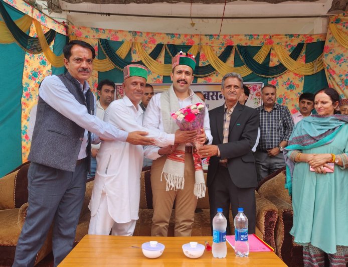 बसंतपुर विकास खंड का समग्र विकास किया जा रहा सुनिश्चित - विक्रमादित्य सिंह