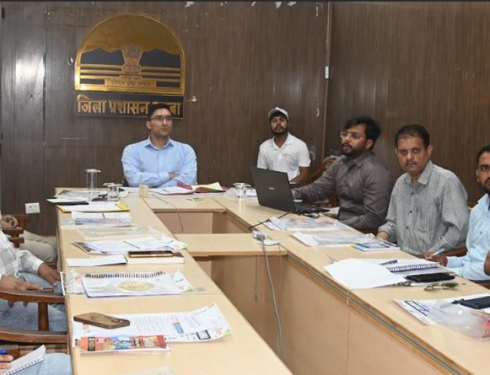 माय भारत पोर्टल पर युवाओं के अधिकतम पंजीकरण के लिए समन्वित प्रयास करें सभी विभाग-उपायुक्त मुकेश रेपसवाल