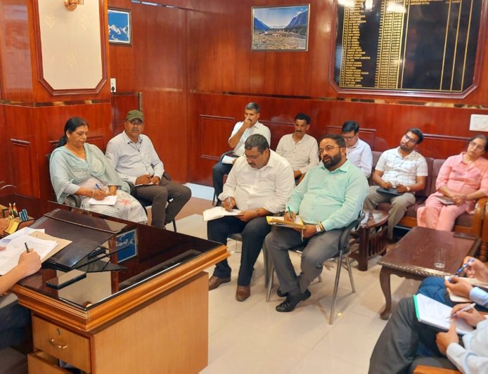 मानसून सीजन में उपमंडल प्रशासन मुस्तैद, विभाग अलर्ट मोड पर रहें : एसडीएम अभिषेक मित्तल