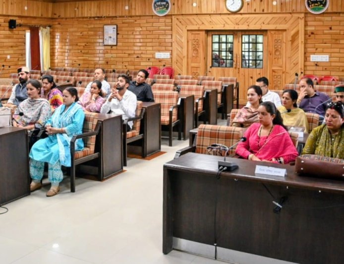 जिला परिषद अध्यक्ष और उपाध्यक्ष का निर्वाचन संपन्न, रेखा ठाकुर अध्यक्ष जबकि लियाकत अली खान उपाध्यक्ष निर्वाचित