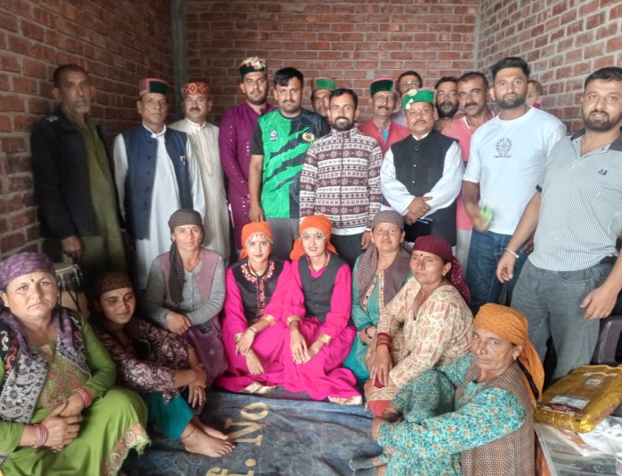 विकास खंड शिलाई में कल्याणकारी योजनाओं की दी जानकारी