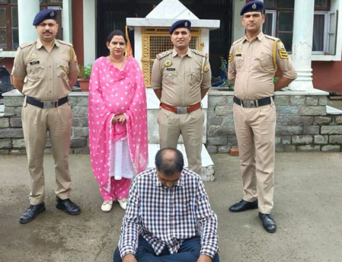 HRTC बस से 30 हजार की बैटरियां चोरी, आरोपी अरेस्ट