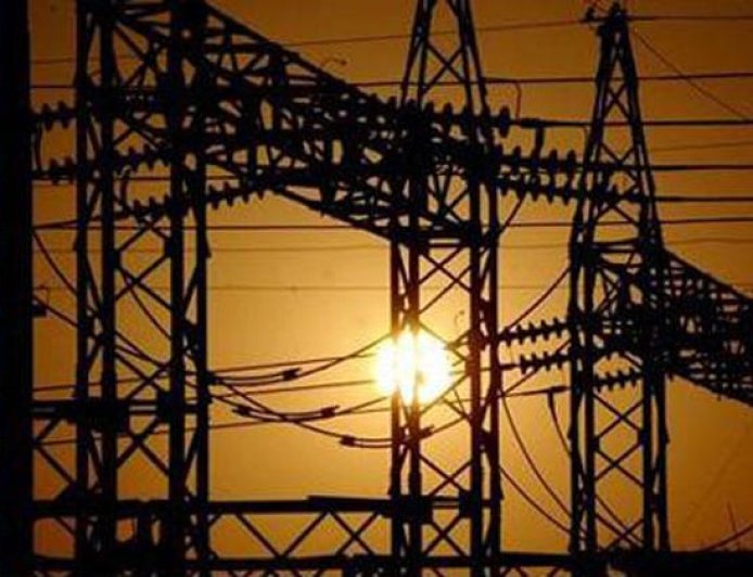 हिमाचल में 300 यूनिट बिजली फ्री देने की तैयारी, इन लोगों को मिलेगा लाभ