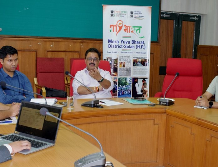 युवाओं की सक्रिय भागीदारी सुनिश्चित करने के लिए सभी विभागों का समन्वित प्रयास नितांत आवश्यक - मनमोहन शर्मा