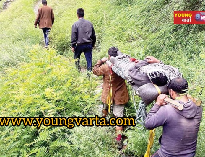 बड़ा भंगाल से स्ट्रेचर पर भरमौर पहुंचाया घायल भेड़पालक , 13 सदस्यीय रेस्क्यू टीम ने बचाई जान