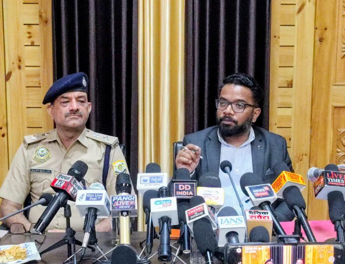 मेले में सुरक्षा व्यवस्था के लिए 650 पुलिस जवान तैनात, सभी पुख्ता प्रबंध पूरे : पुलिस अधीक्षक विजय सकलानी