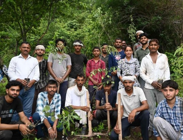 जिला सिरमौर में प्रदेश सरकार की योजनाओं से मजबूत हो रहा वन संरक्षण का अभियान’