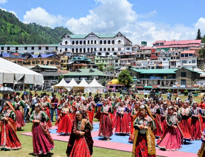 राज्यपाल ने किया अंतरराष्ट्रीय मिंजर मेले का शुभारम्भ