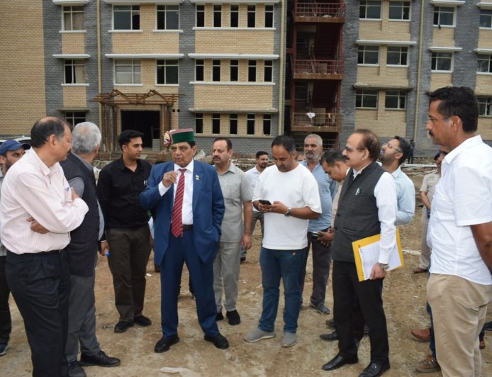 सोलन में निर्माणाधीन अस्पताल बनेगा समूचे क्षेत्र की लाईफ लाईन - डॉ. शांडिल