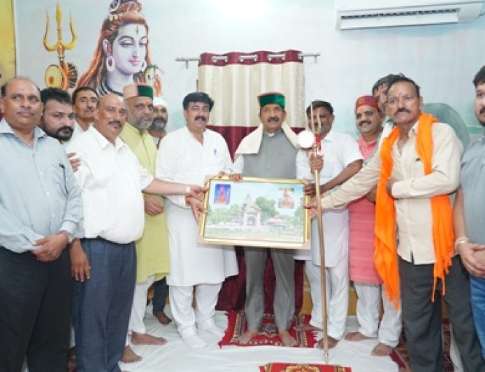 उप मुख्यमंत्री ने बनौड़े महादेव मंदिर में टेका माथा, प्रदेशवासियों के सुख-समृद्धि और खुशहाली की मंगलकामना की 