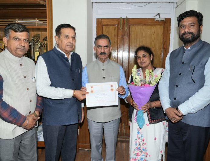 मुख्यमंत्री ने राज्य अनुसूचित जाति आयोग को स्कोच अवार्ड-2026 के सेमीफाइनल में चयनित होने पर बधाई दी