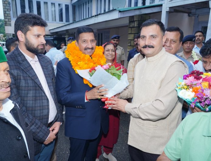 उप मुख्यमंत्री मुकेश अग्निहोत्री ने किया डलहौजी प्रस्तावित बस अड्डा स्थल का निरीक्षण