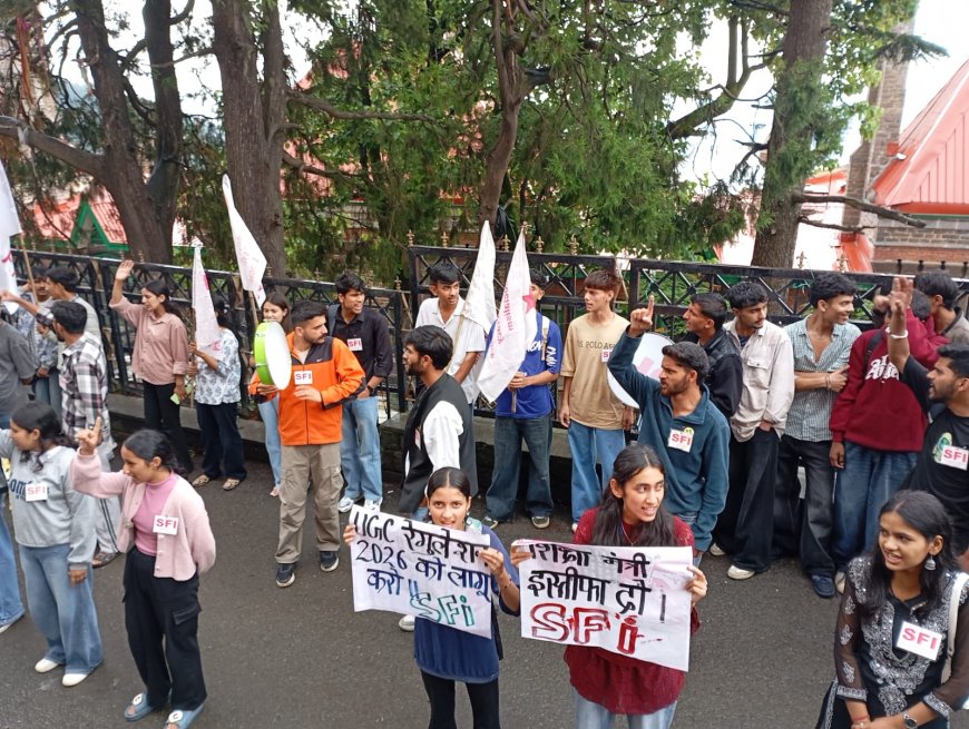 आज एसएफआई ने NEET पेपर लीक के खिलाफ और धर्मेंद्र प्रधान के इस्तीफे के लिए किया प्रदर्शन