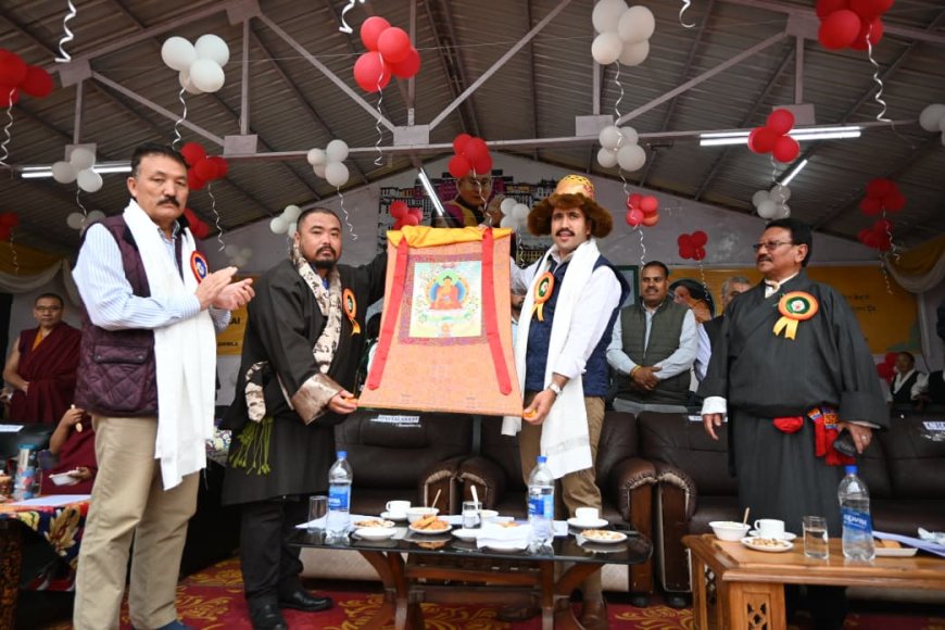 विद्यार्थी मानवीय मूल्यों को अपनाएं और नशे व सोशल मीडिया के दुष्प्रभावों से बचे - विक्रमादित्य सिंह