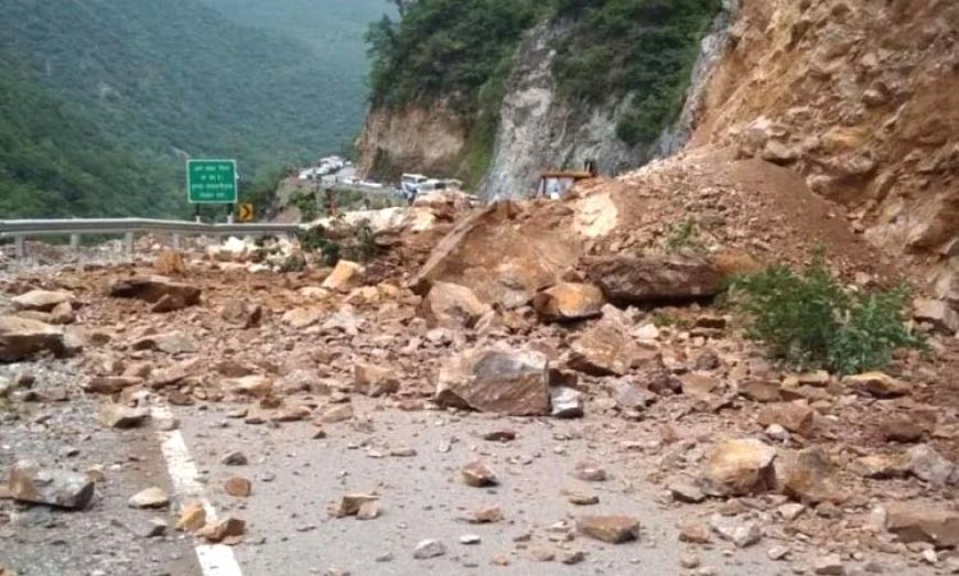 मानसून सीजन में 24 घंटे में बहाल होंगी सडक़ें, पीडब्ल्यूडी मंत्री ने सेब सीजन के लिए अधिकारियों को दिए निर्देश
