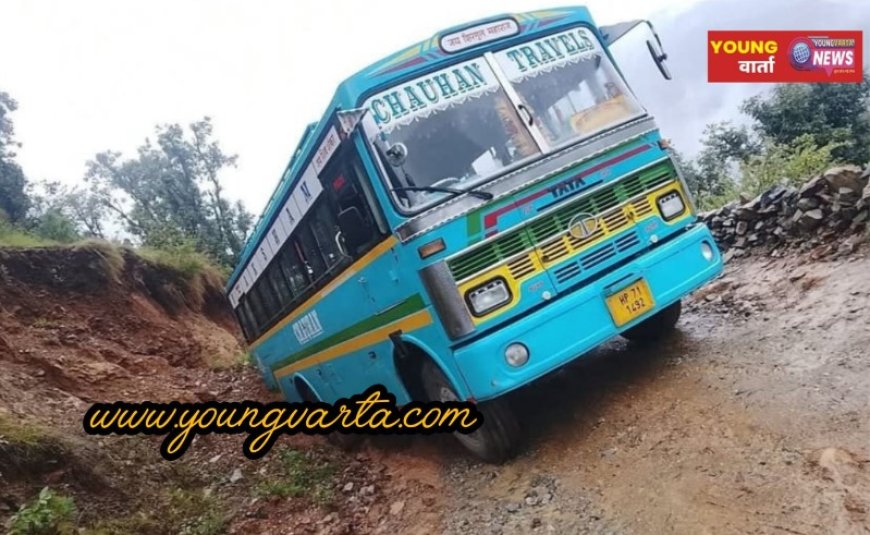 हलां के पास बड़ा हादसा टला, चौहान ट्रेवल्स की बस के ब्रेक फेल होने पर ड्राइवर की सूझबूझ से बचीं 50 जानें