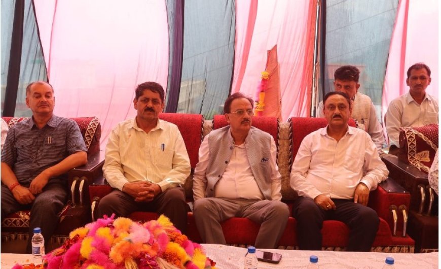 ग्रामीण विकास और किसानों की आय बढ़ाने के लिए प्रदेश सरकार प्रतिबद्ध