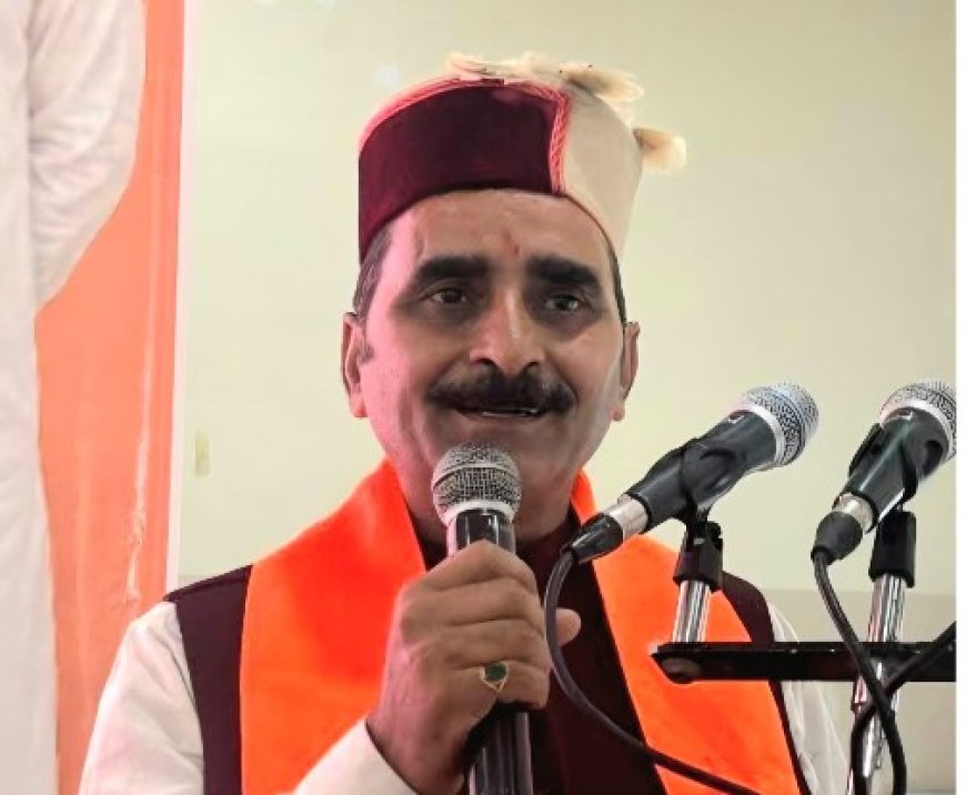 मिट्टी से गड्ढे भरने वाले मंत्री दूसरों को ज्ञान देने से पहले अपने विभाग और शिमला ग्रामीण की बदहाली देखें : प्यार सिंह